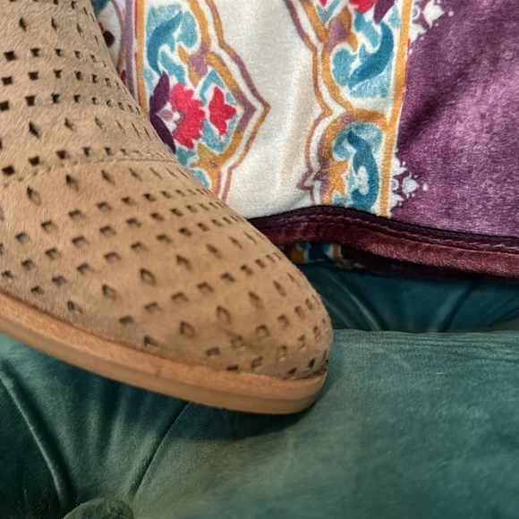 EUC Franco Sarto Rouge Booties color is called “cashmere”. - Picture 4 of 8